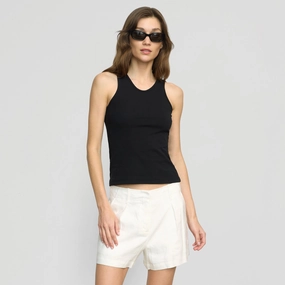 Prithi Scoop-Neck Tank AntiSnagYarnProcessing Tapered Side Panels