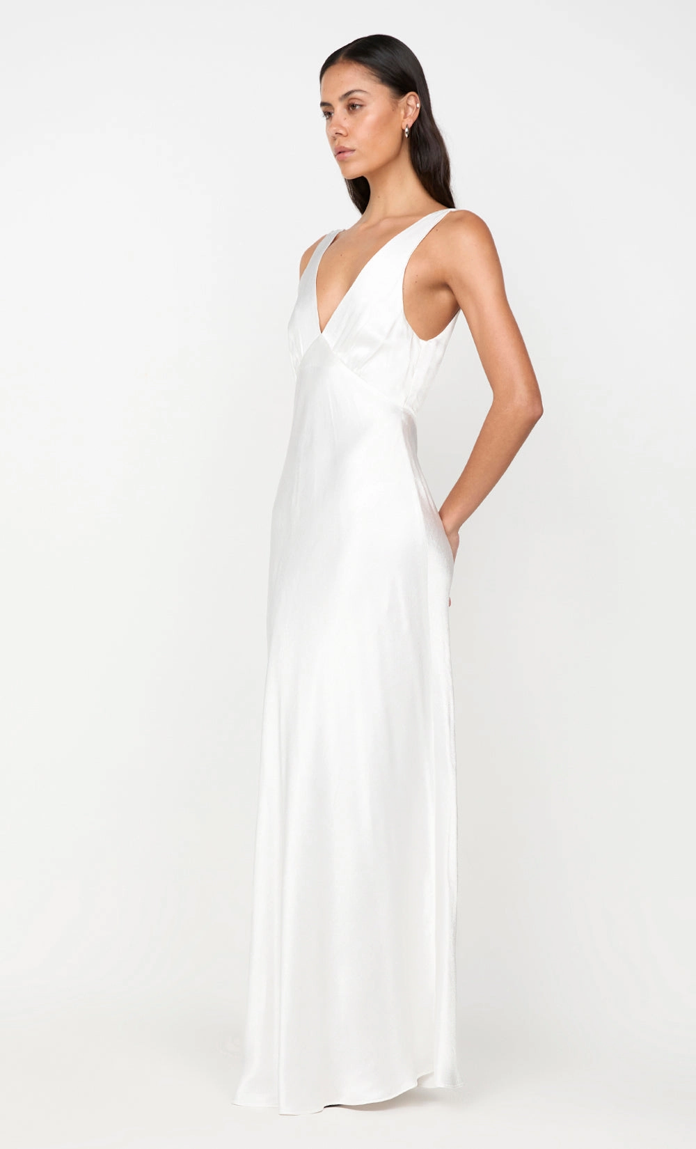 MOON DANCE VERONA DRESS - IVORY Gemstone-Detail Flattering and Effortless