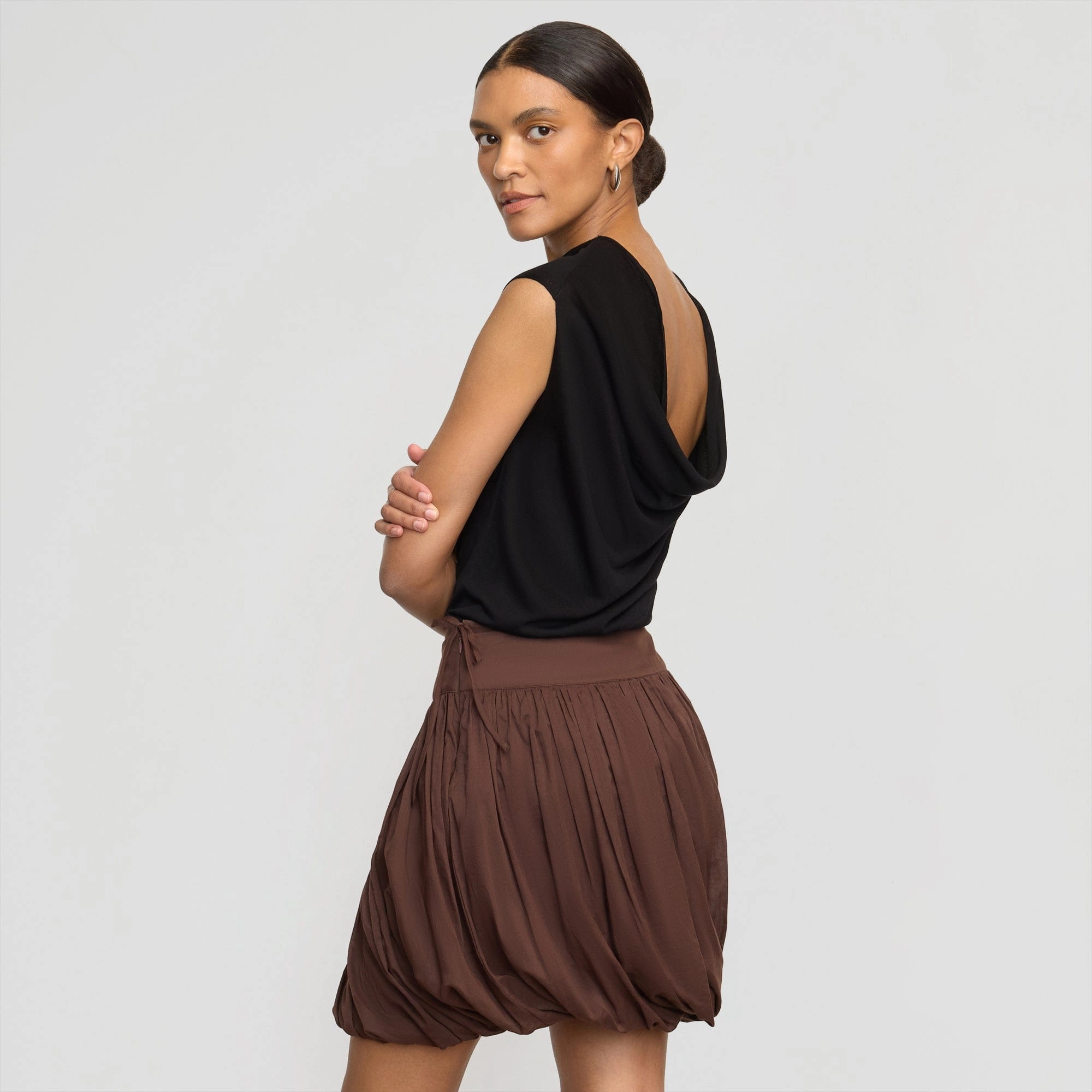 Vallo Semi-Sheer Cowl-Back Knit Blouse Curved Hemline Comfortable Cut