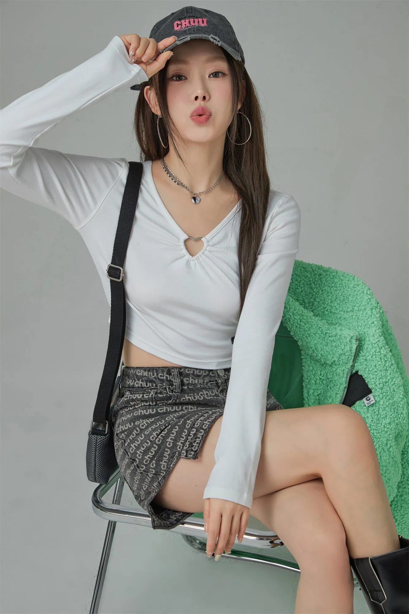 Sweet Heart Key Hole Cropped T-Shirt