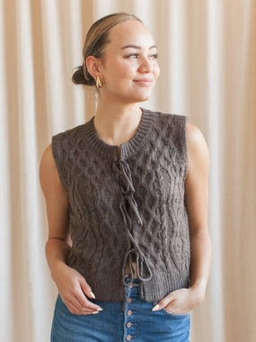 Lucy Cable Knit Vest - Charcoal Chill Proof Eco Dyeing Method