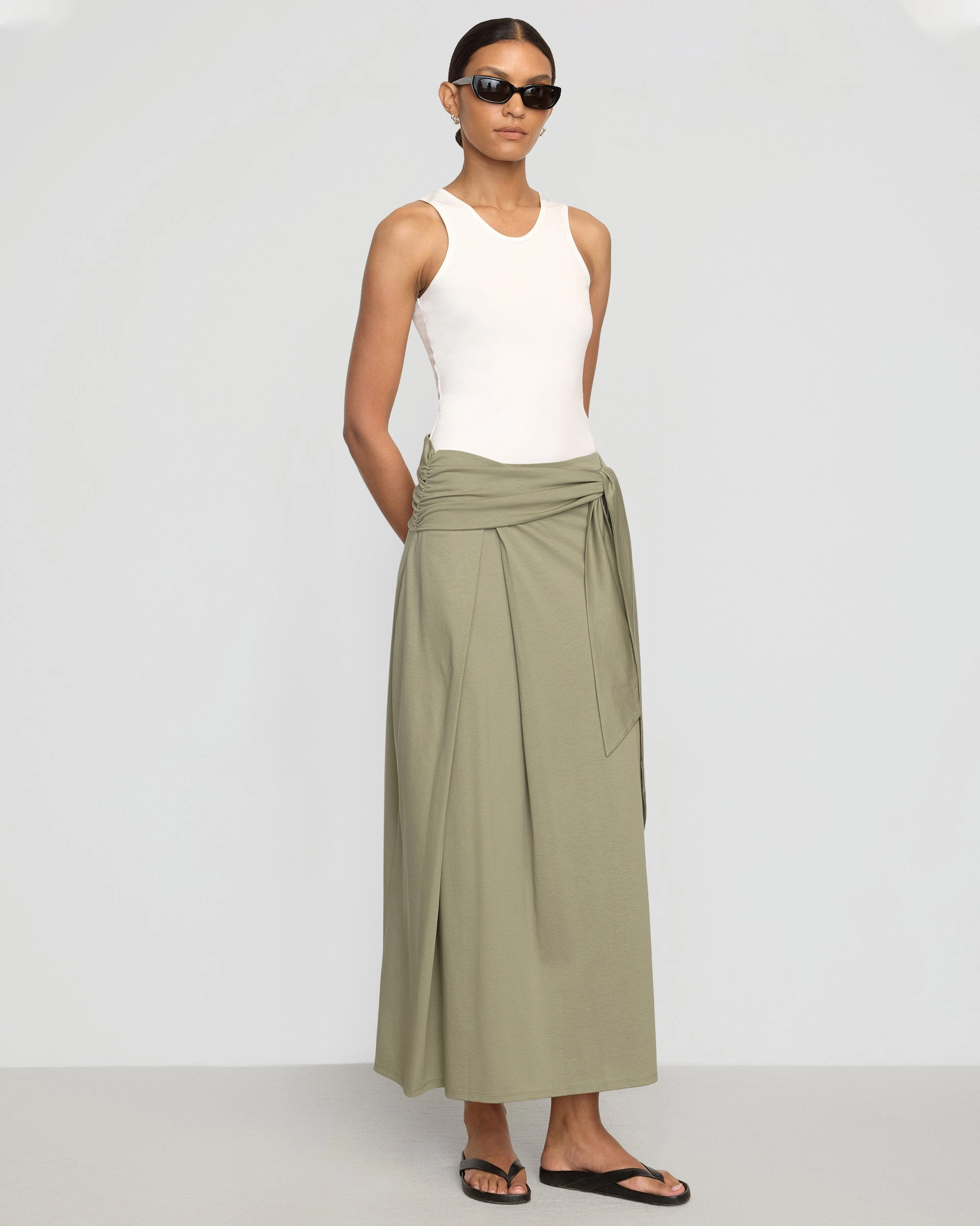 Smooth Seam Transition Prithi Scoop-Neck Tank