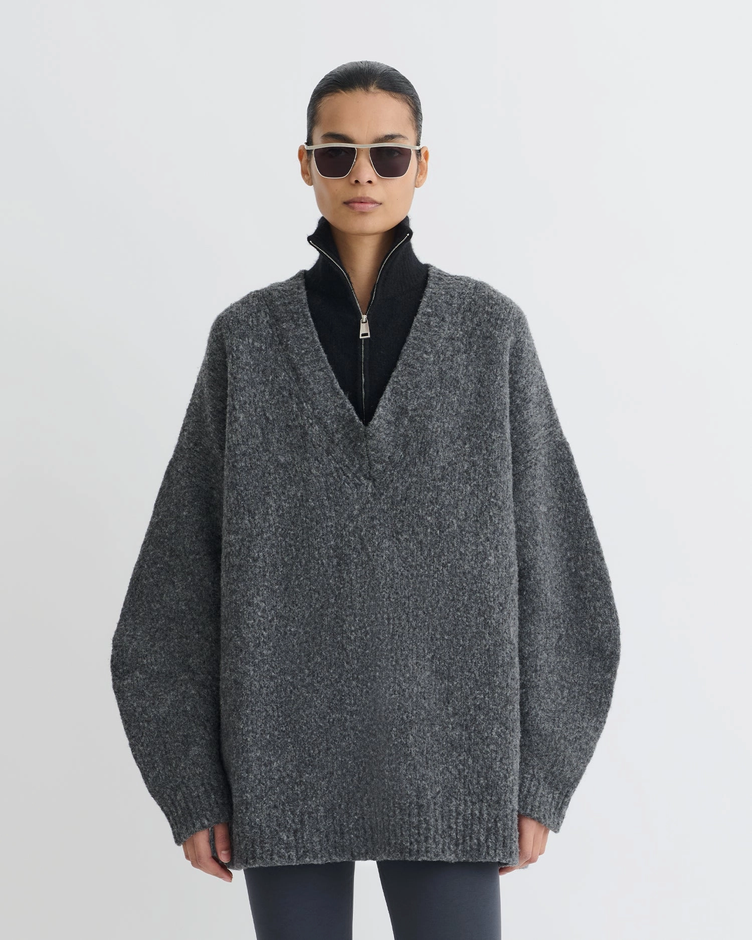 Ribbed collar Kylen - Contrast Brushed Merino Sweater - Charcoal/Black