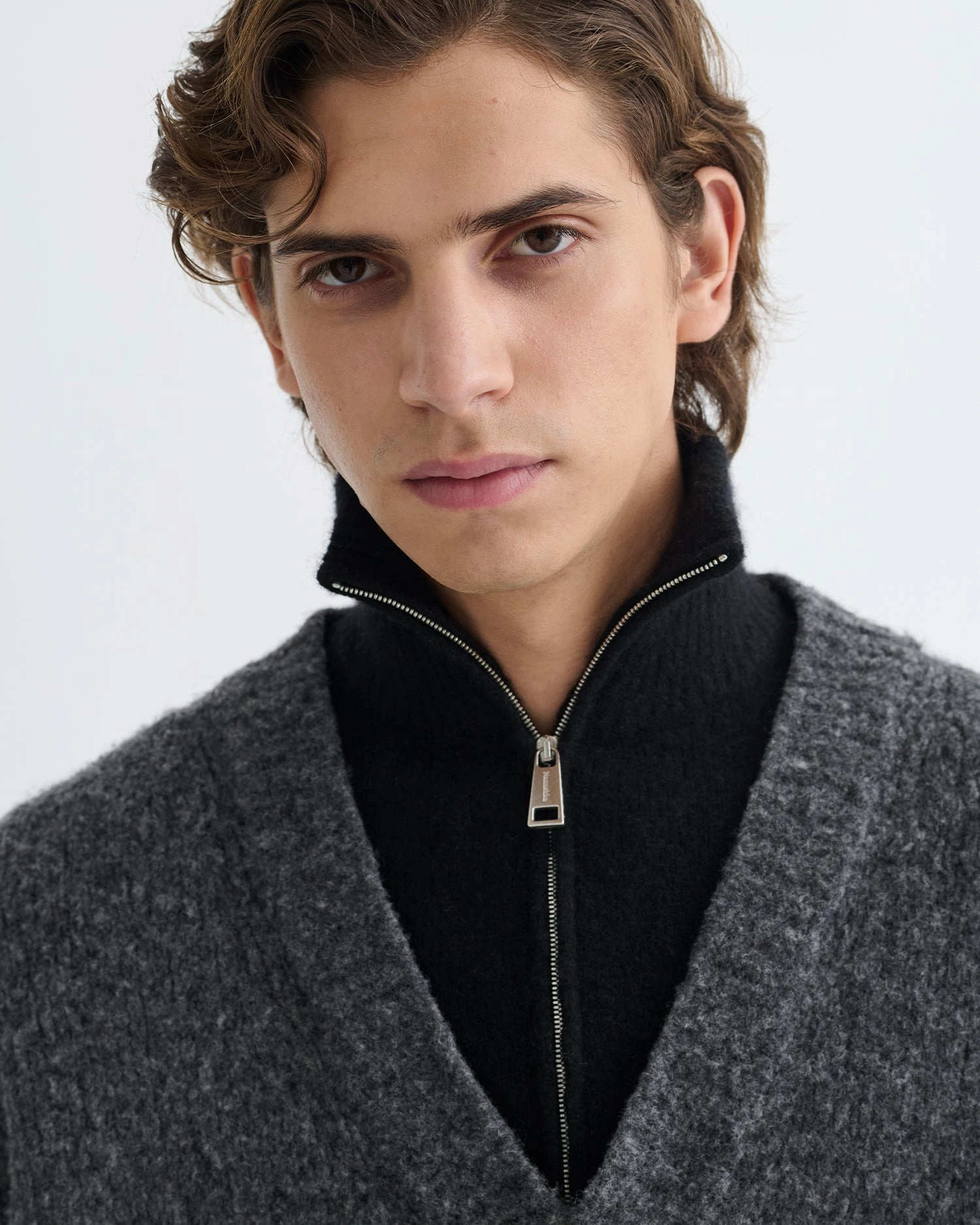 Kylen - Contrast Brushed Merino Sweater - Charcoal/Black Wardrobe Classic Home Trend