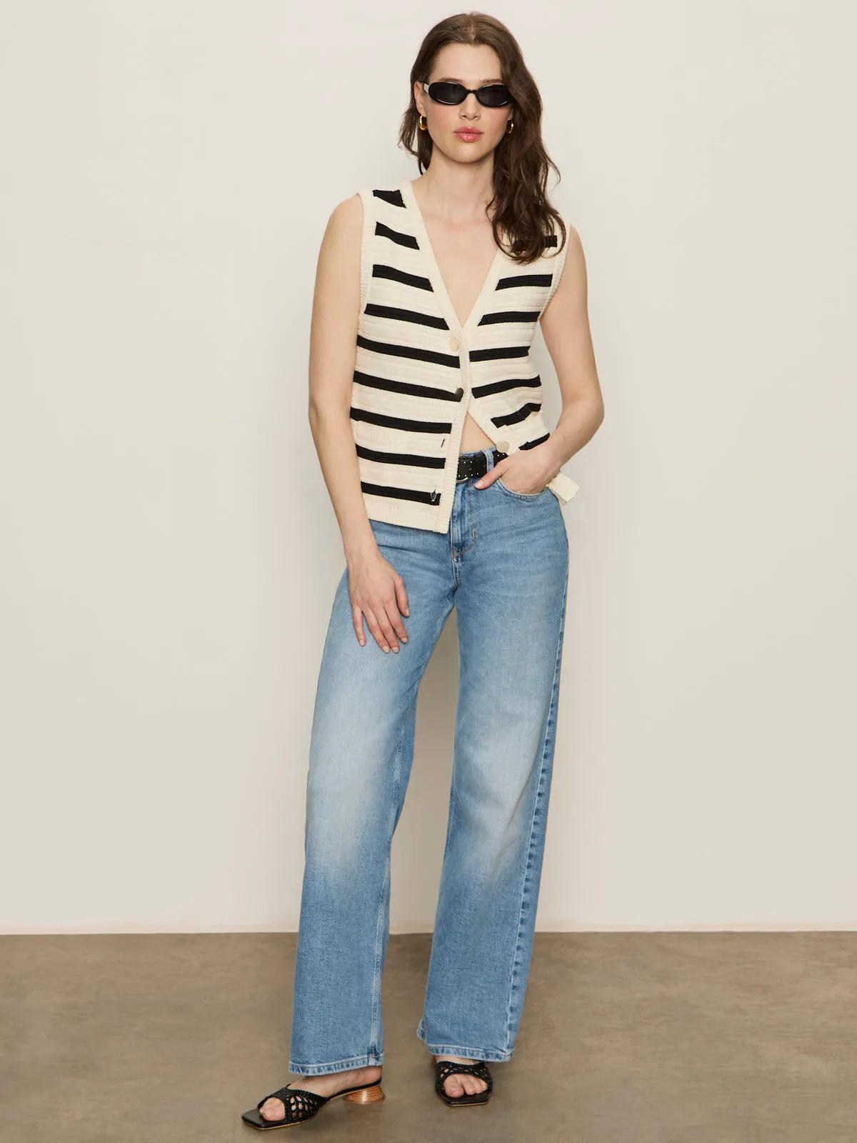 Minimal Comfort Textured Sweater Vest Macrame/ Black Stripe