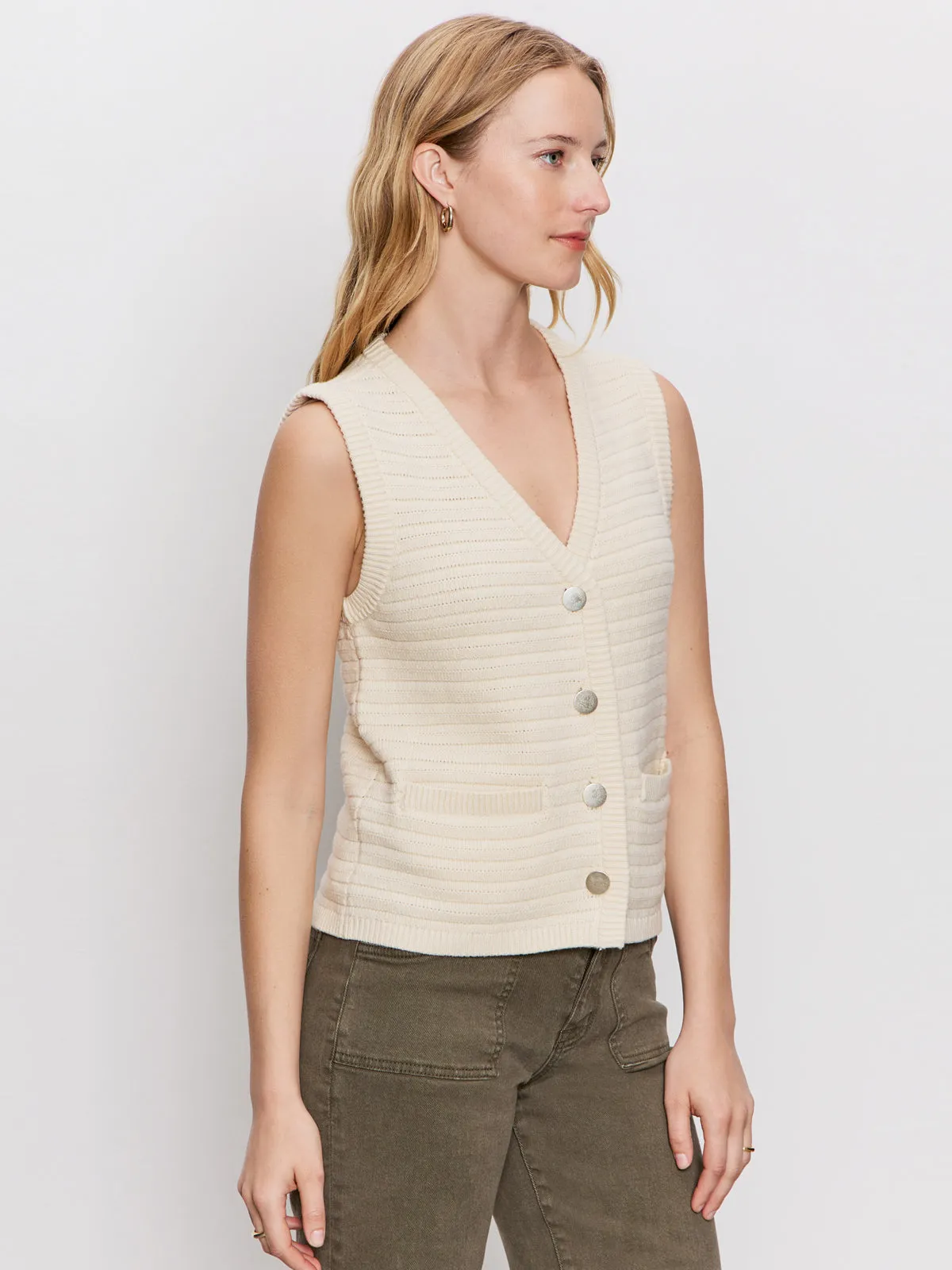 Cool and Relaxed Chic and Cozy Textured Sweater Vest Macrame
