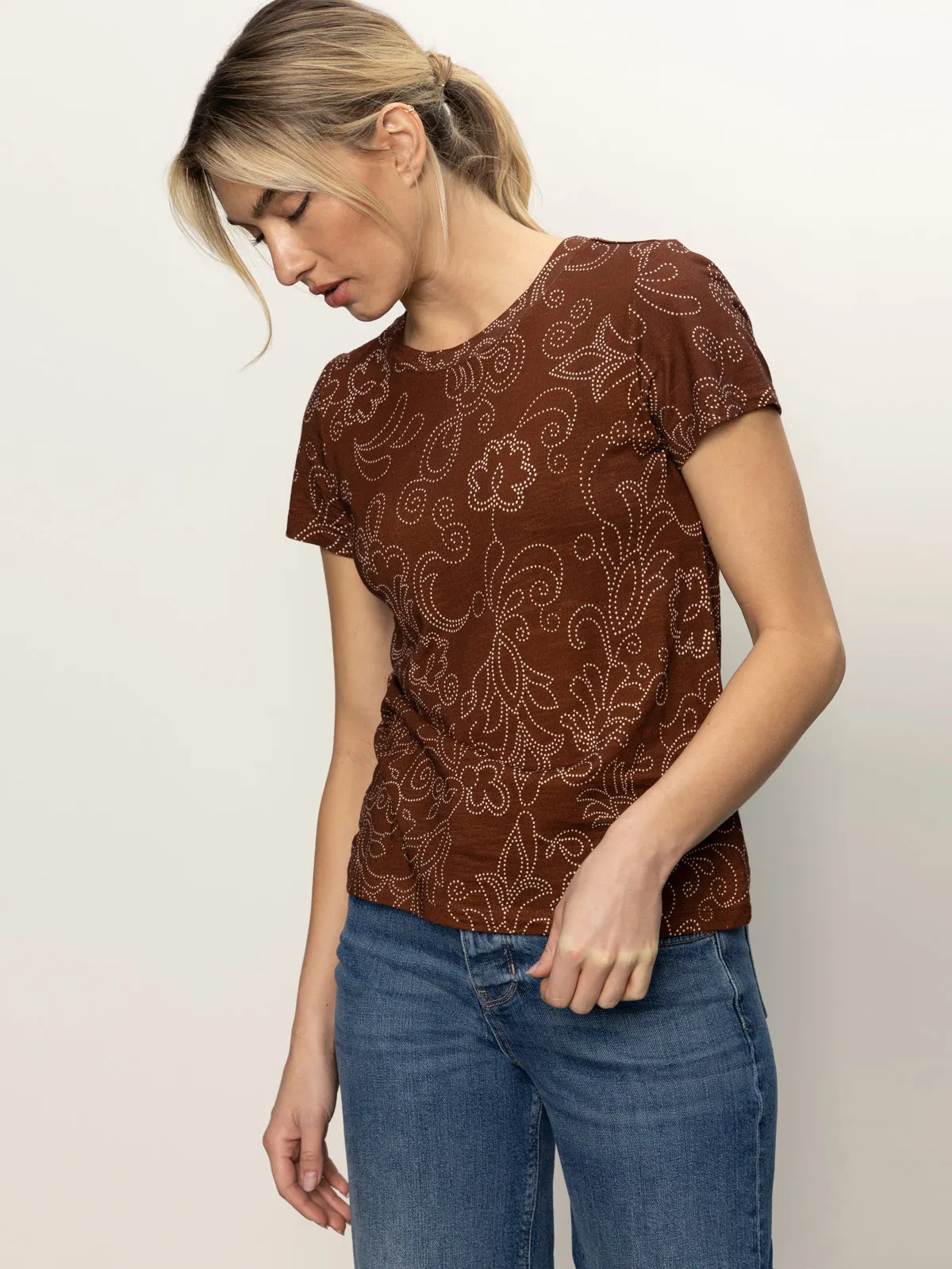 Breathable Active Wear Travel Trend Look The Perfect Tee Boheme