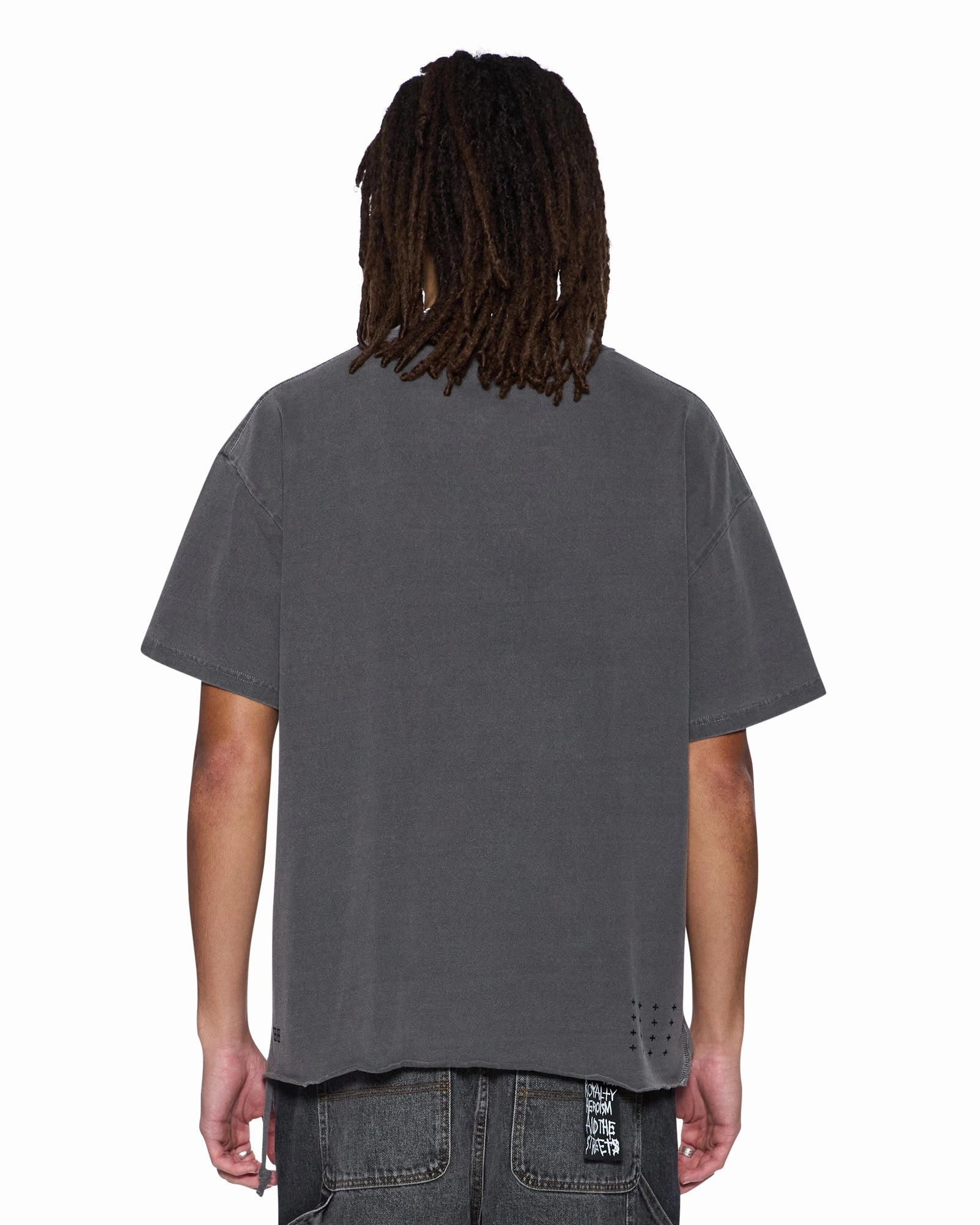 THORNED EKCESS SS TEE CHARCOAL Layering Essential Classic Cut