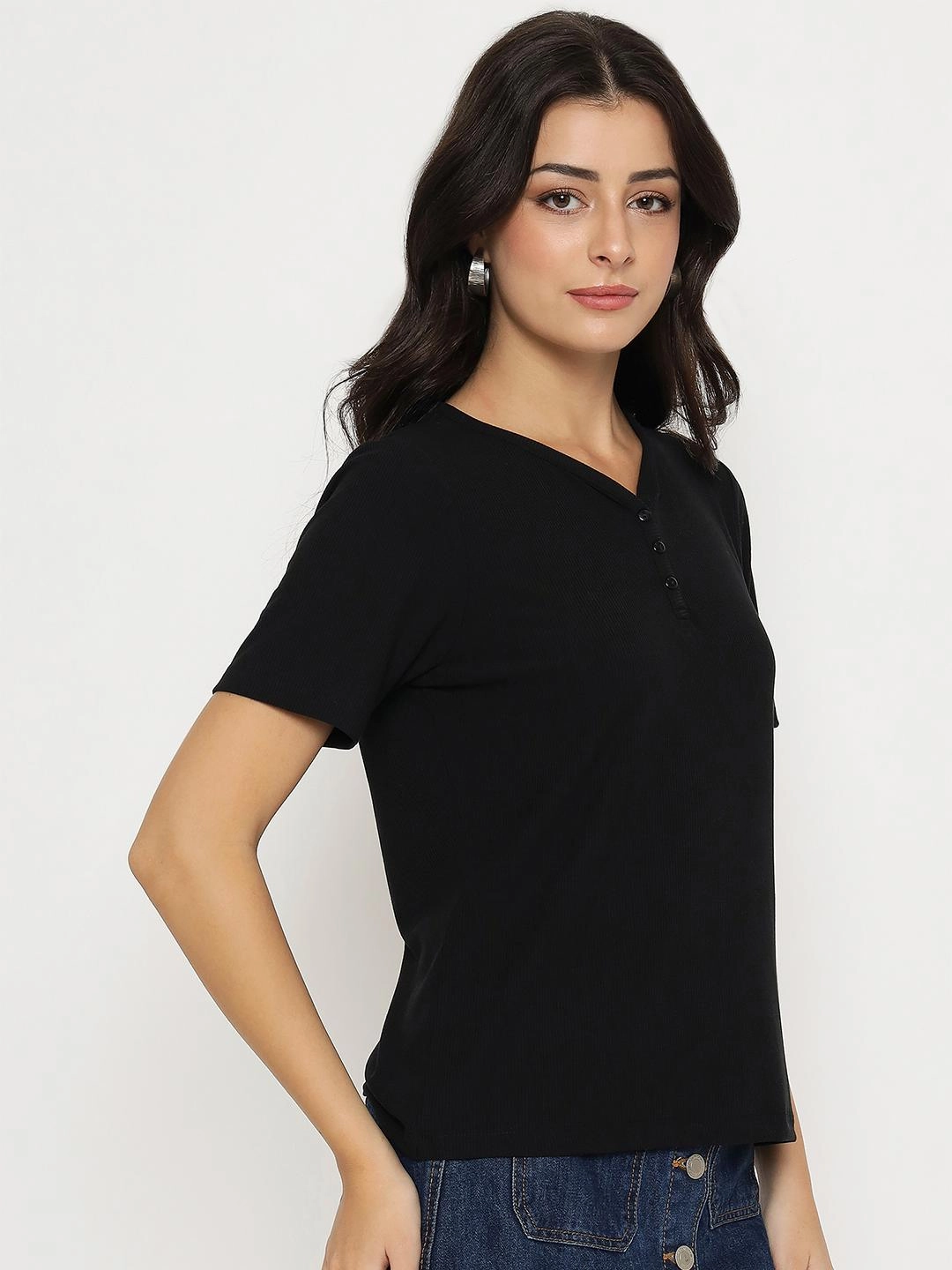 Classic Color Lightweight Wear Madame Henley Neck Solid Black T-Shirt