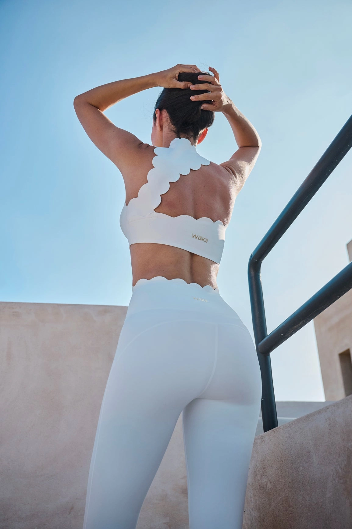 Scallop Back Mock Neck Bra Wireless