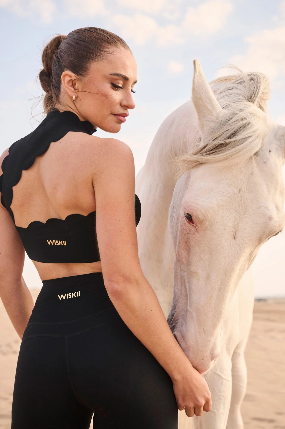 Scallop Back Mock Neck Bra Smooth Design