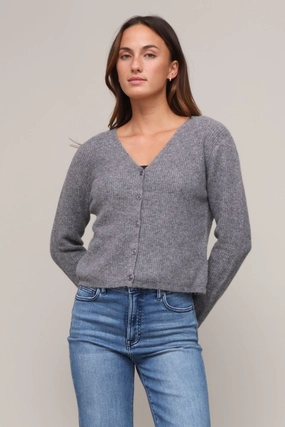 Multi Look Off Duty Look Emilie Cardigan