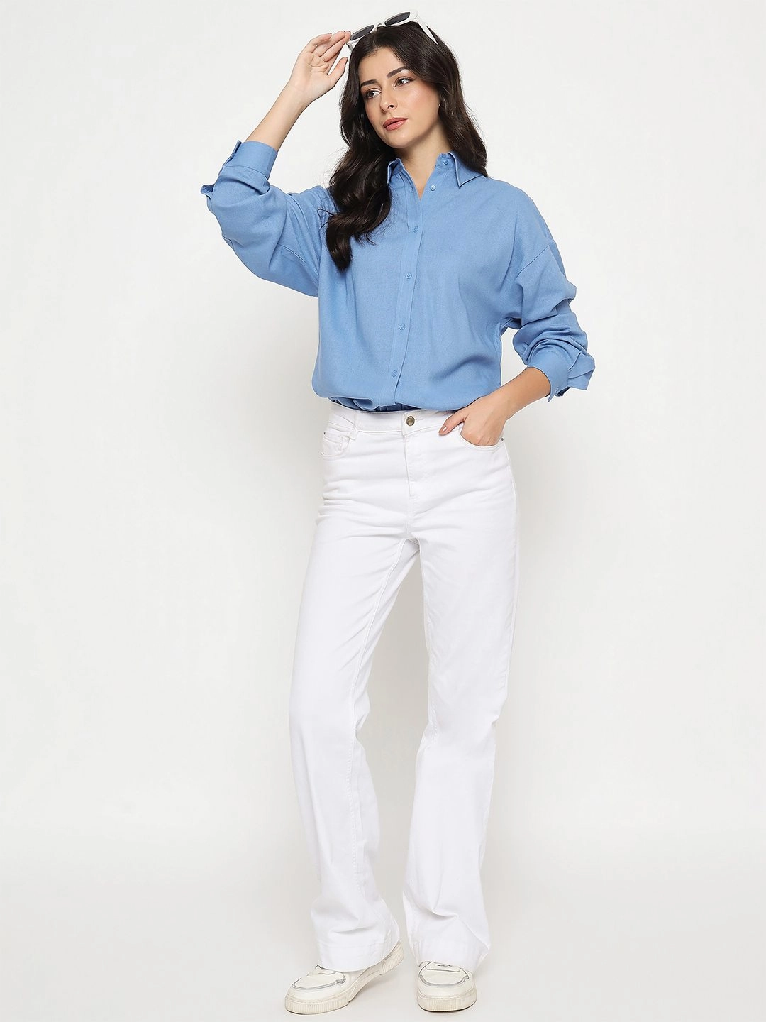 Low Profile Pocket Design Madame Linen Blend Solid Cobalt Blue Shirt