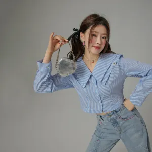 True Mission Big Collar Cropped Shirt