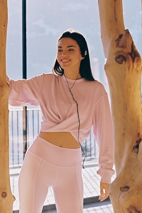 Winter Wardrobe Breathable Design Twist Long Sleeve Top