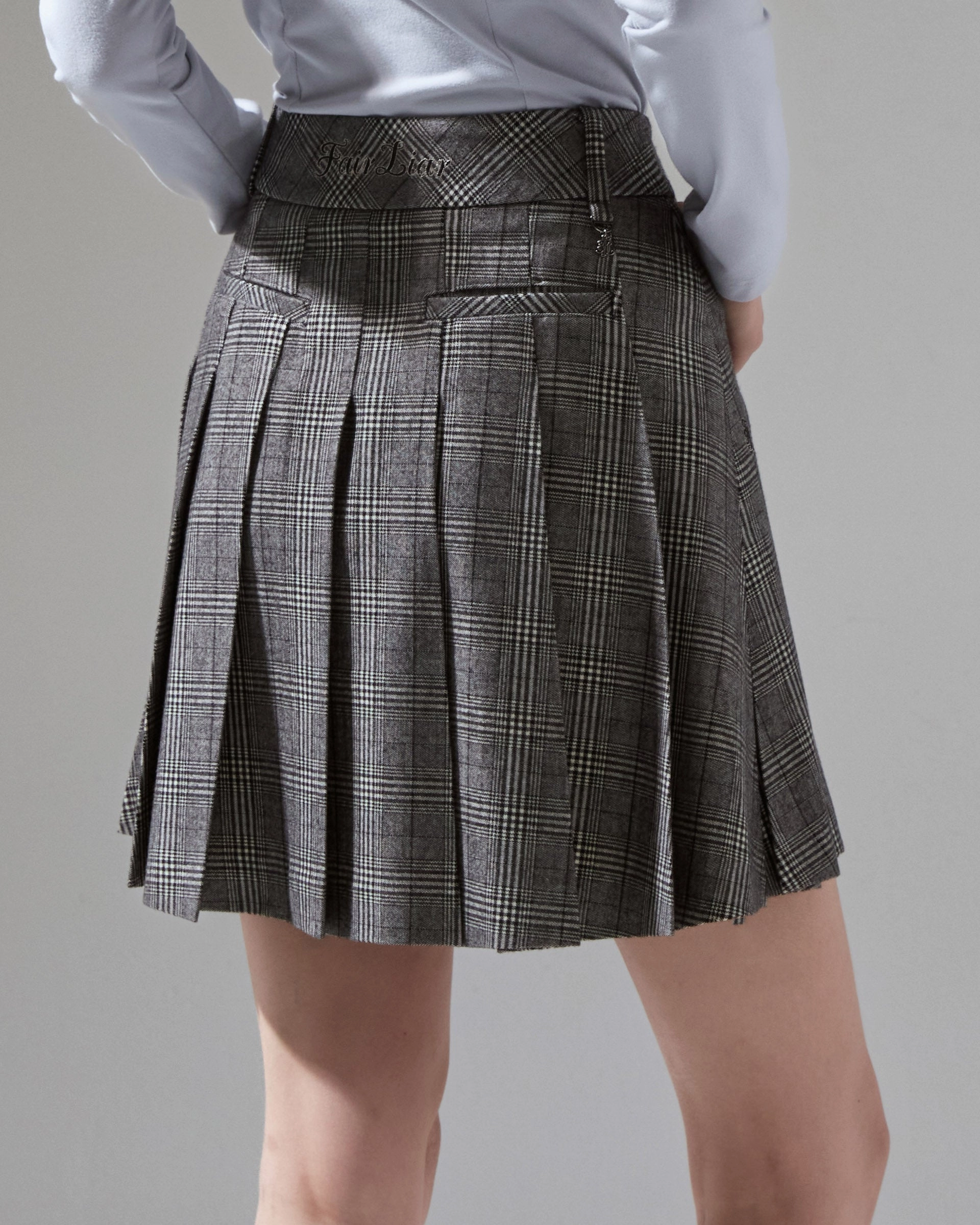 Mid Pleated Flare Checkered Skirt City Mood