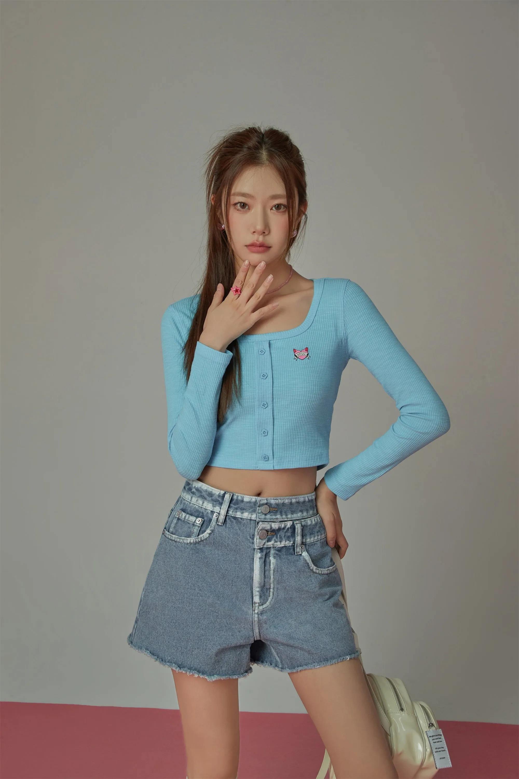 U-Neck Cropped T-Shirt
