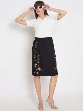 easy to pair Madame Pique Solid White Polo T-shirt