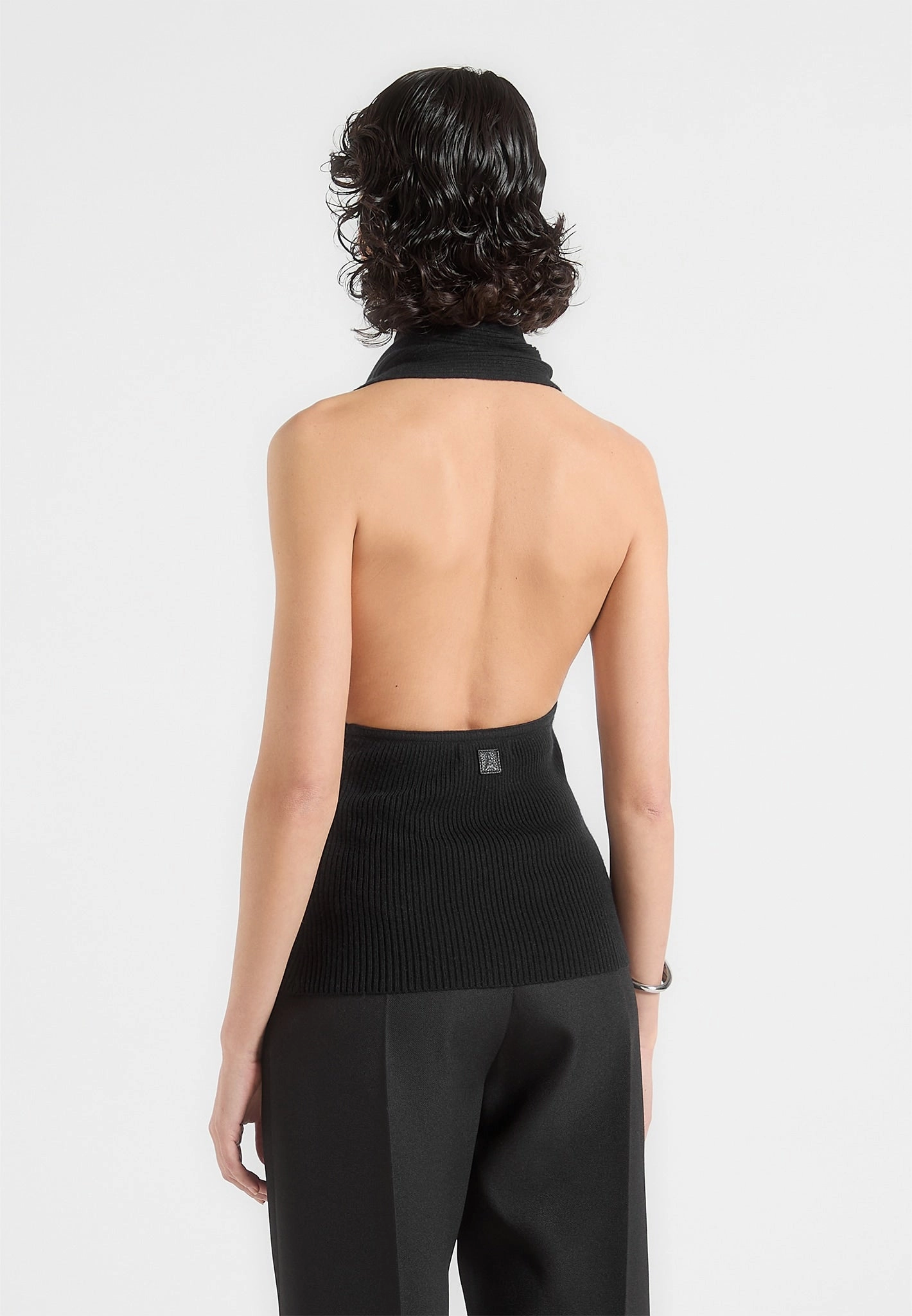Travel Warmth Elodie - Knitted Draped Halterneck Top - Black