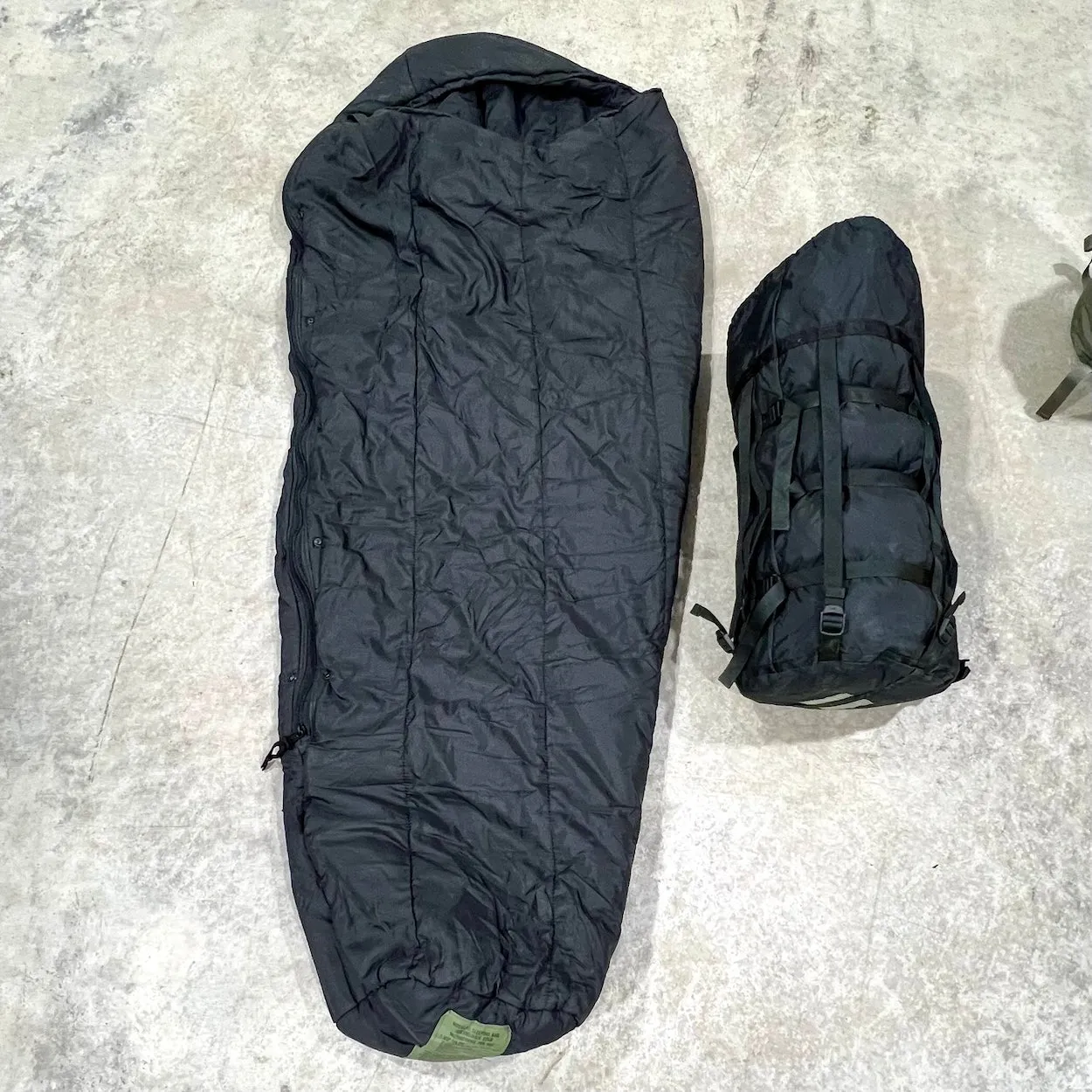 US Military Sleeping Bag Cold Weather Modular With Stuff Sac