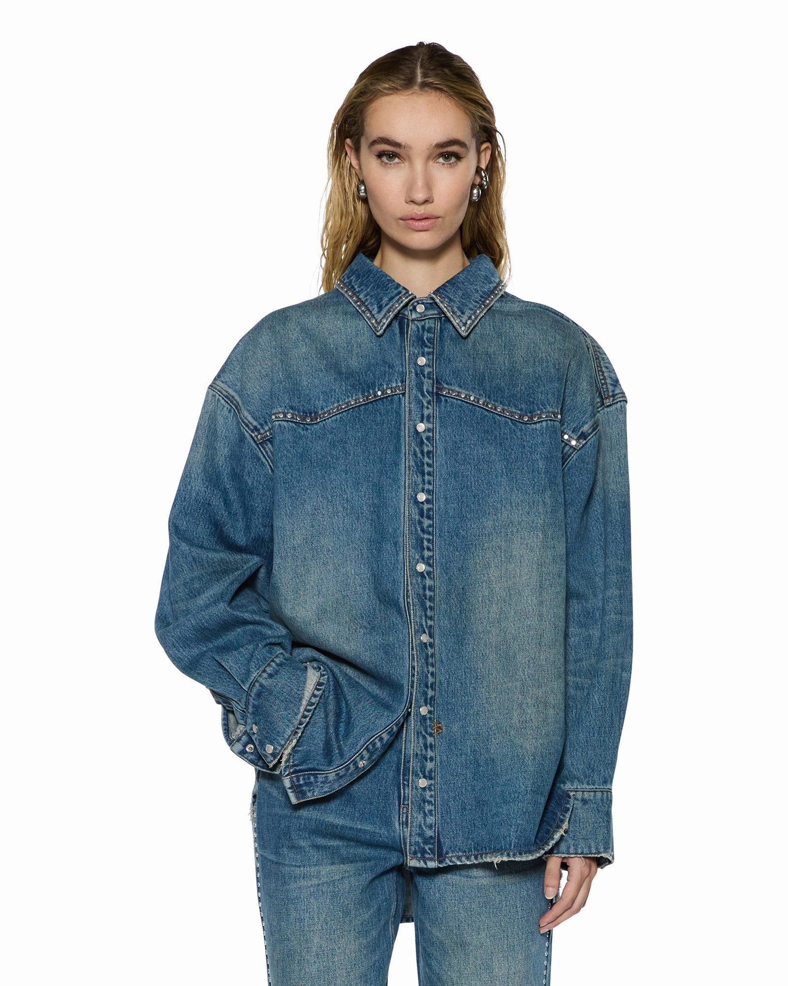OVERSIZED LS SHIRT TEXAS BLUE STUDDED Ribbed Collar Style