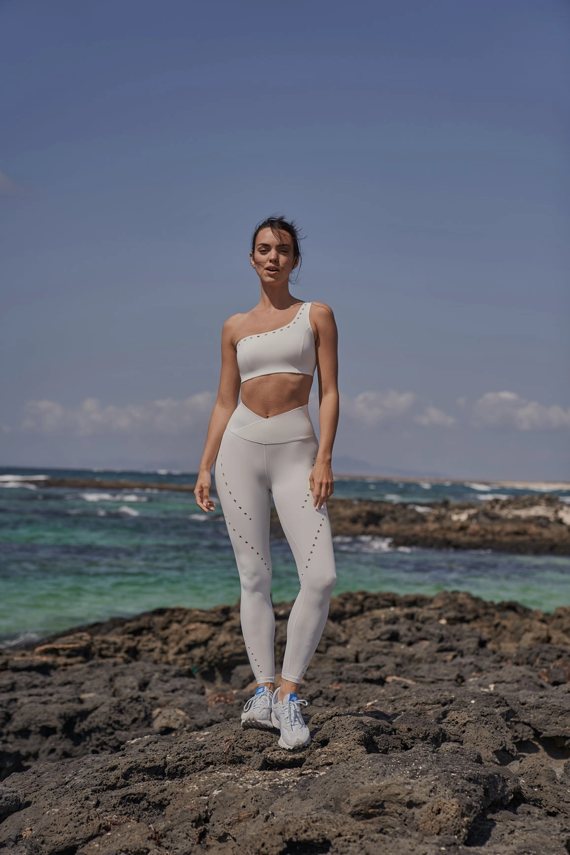 V-waist Laser Cut Sports Legging Light and Soft