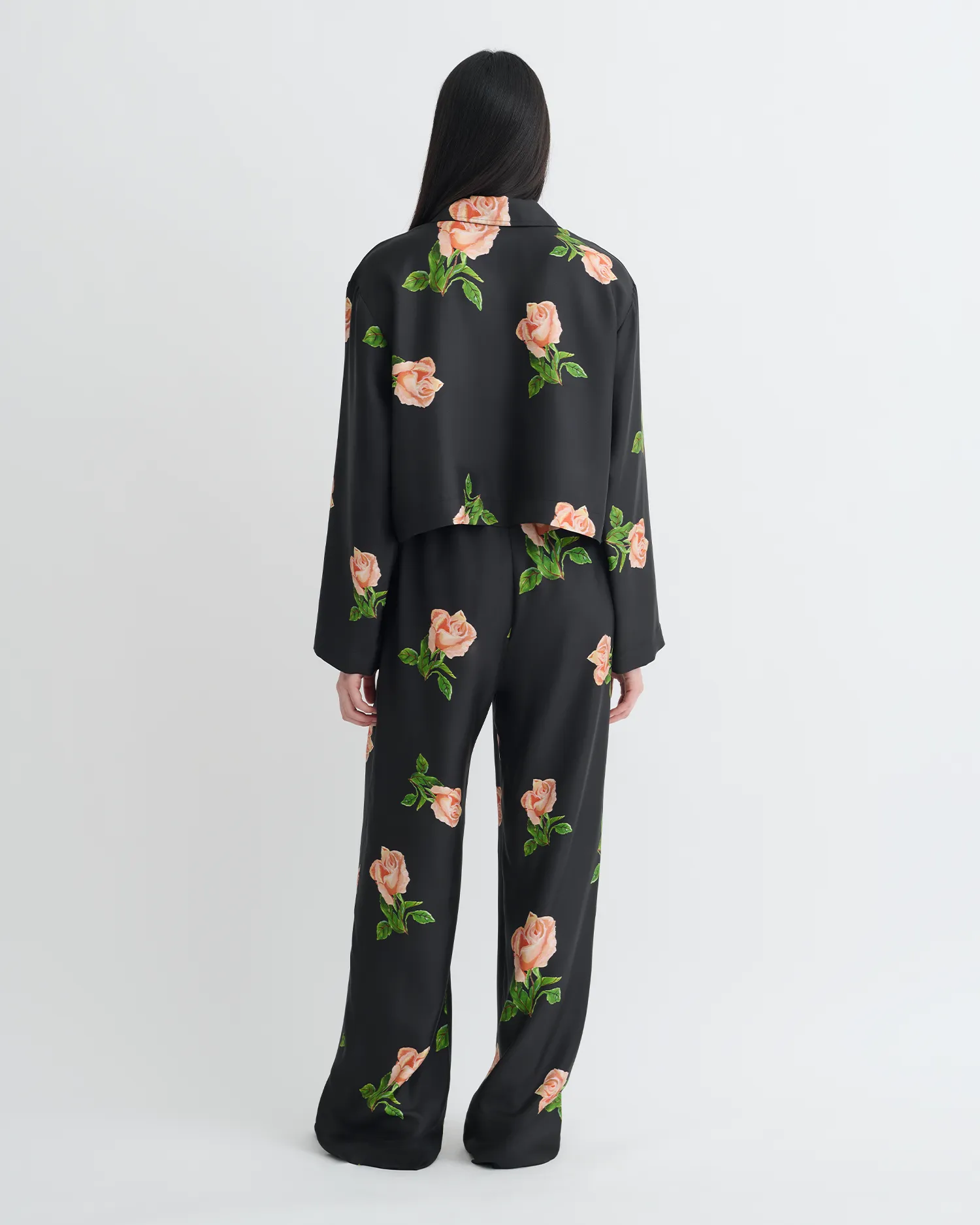 Flexible Hemline Vally - Cropped Silk Twill Shirt - Off Black/Roses