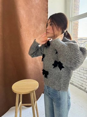 Velvet Bow Sweater Garment Dye Process Unisex Appeal
