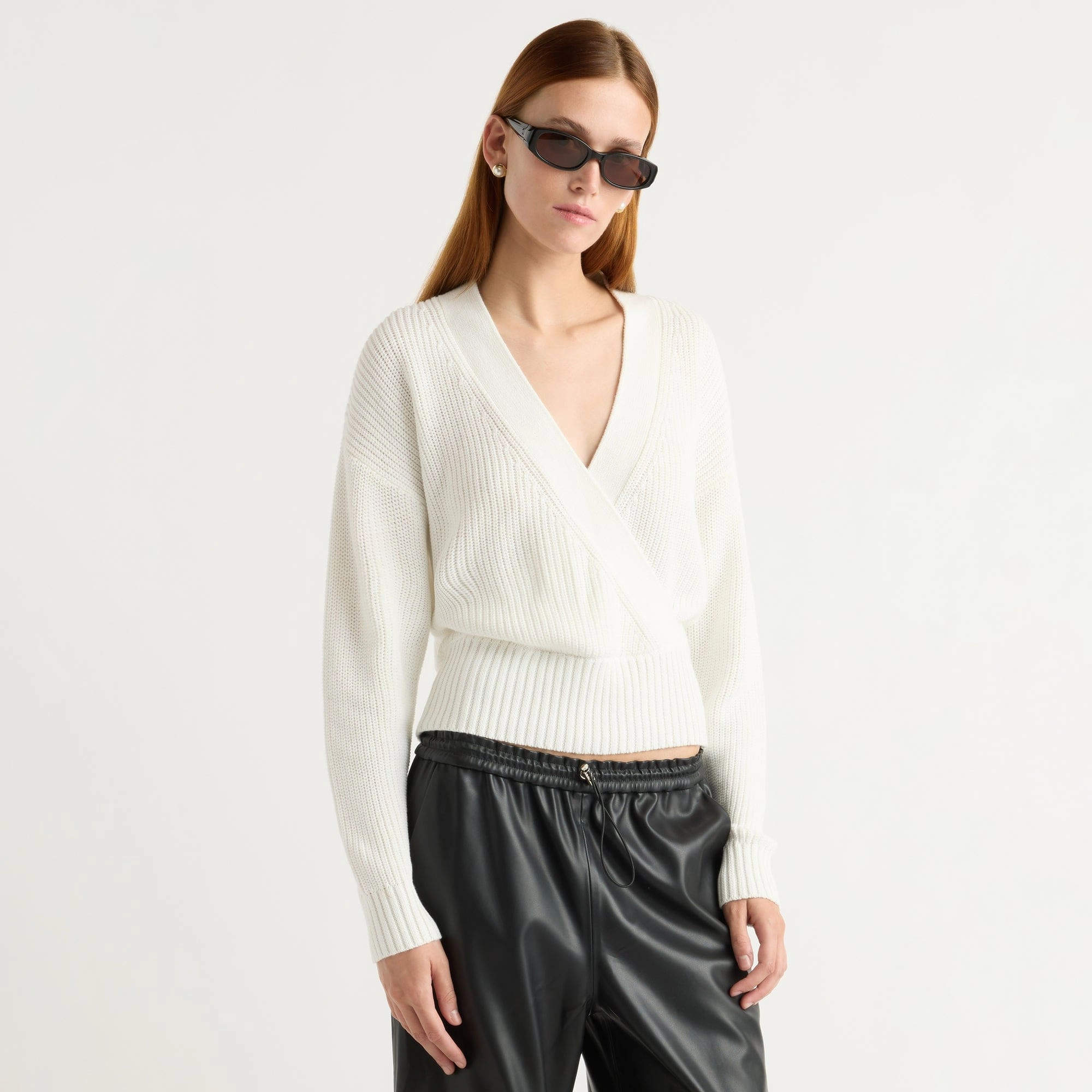 Maren Cropped V-Neck Sweater Flexible Neck Opening