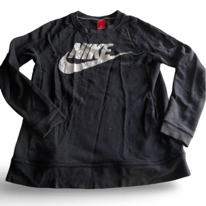 Vintage Nike crew neck black unisex sweatshirt in S| L28 W18| SKU 5353