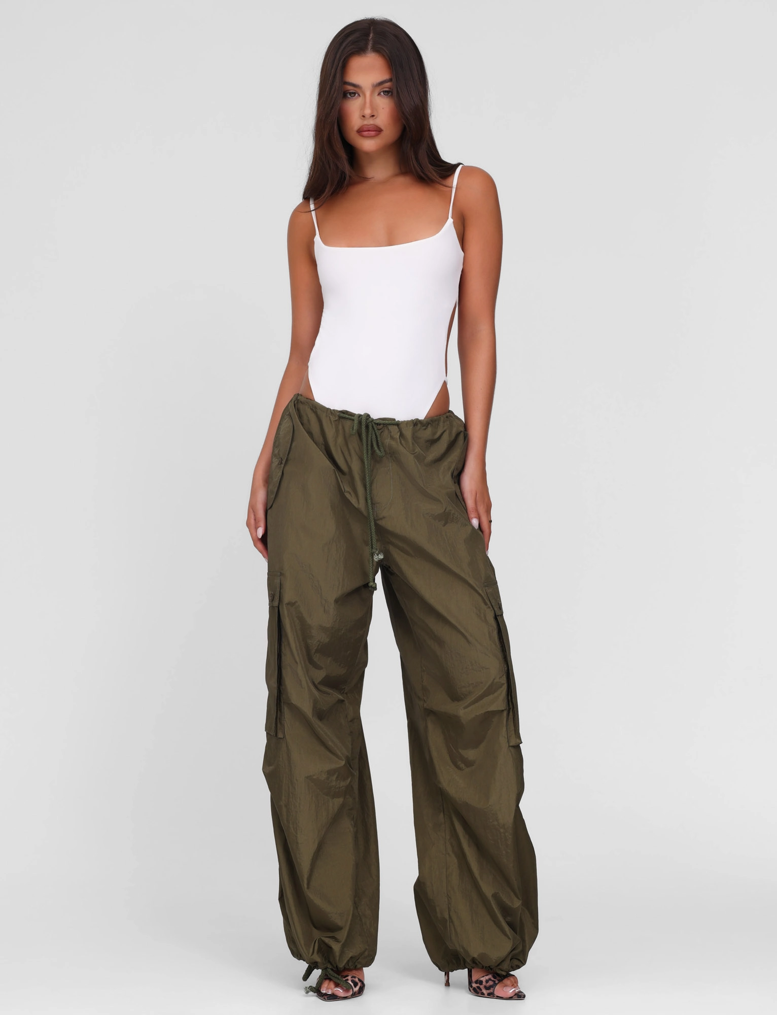 VIOLETTE PANT - GREEN : KHAKI GREEN Cozy Fit