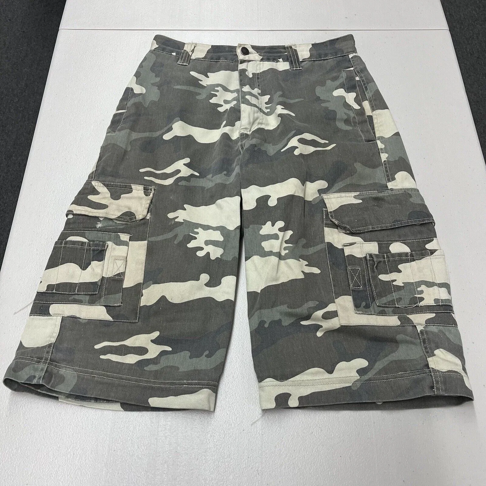 Vtg 2000s Y2K No Boundaries Men's Camo Relaxed Fit Carpenter Cargo Shorts Size 30