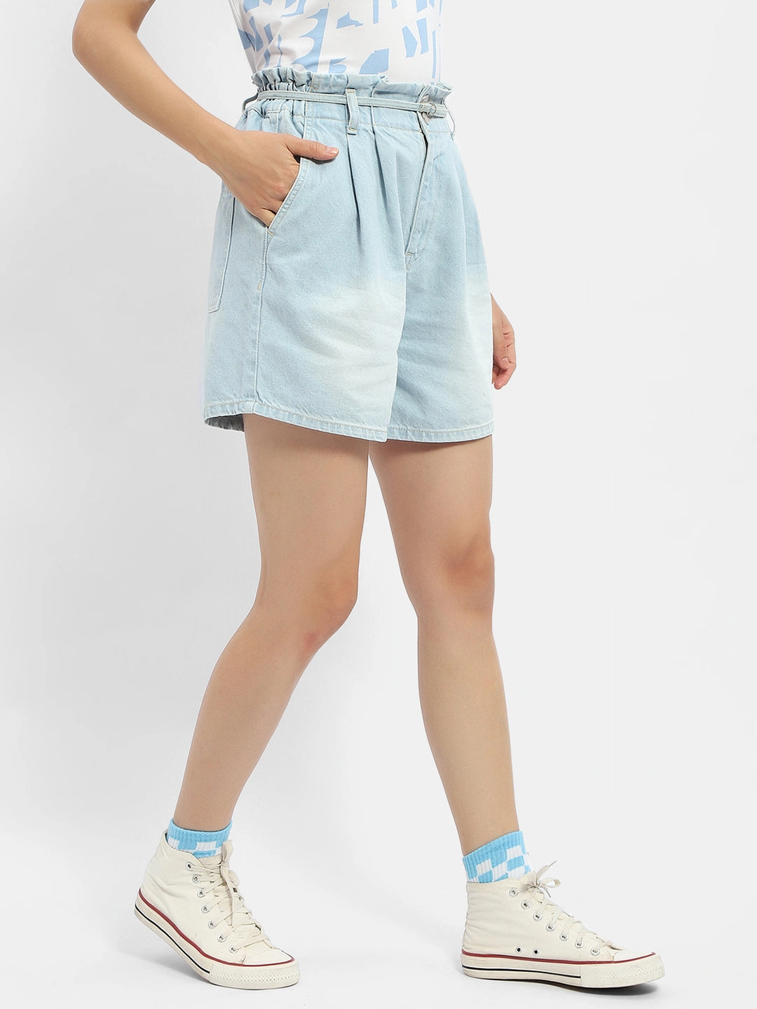 Mall Brand Look Simple Layers Madame Belted Waist Light Blue Denim Shorts