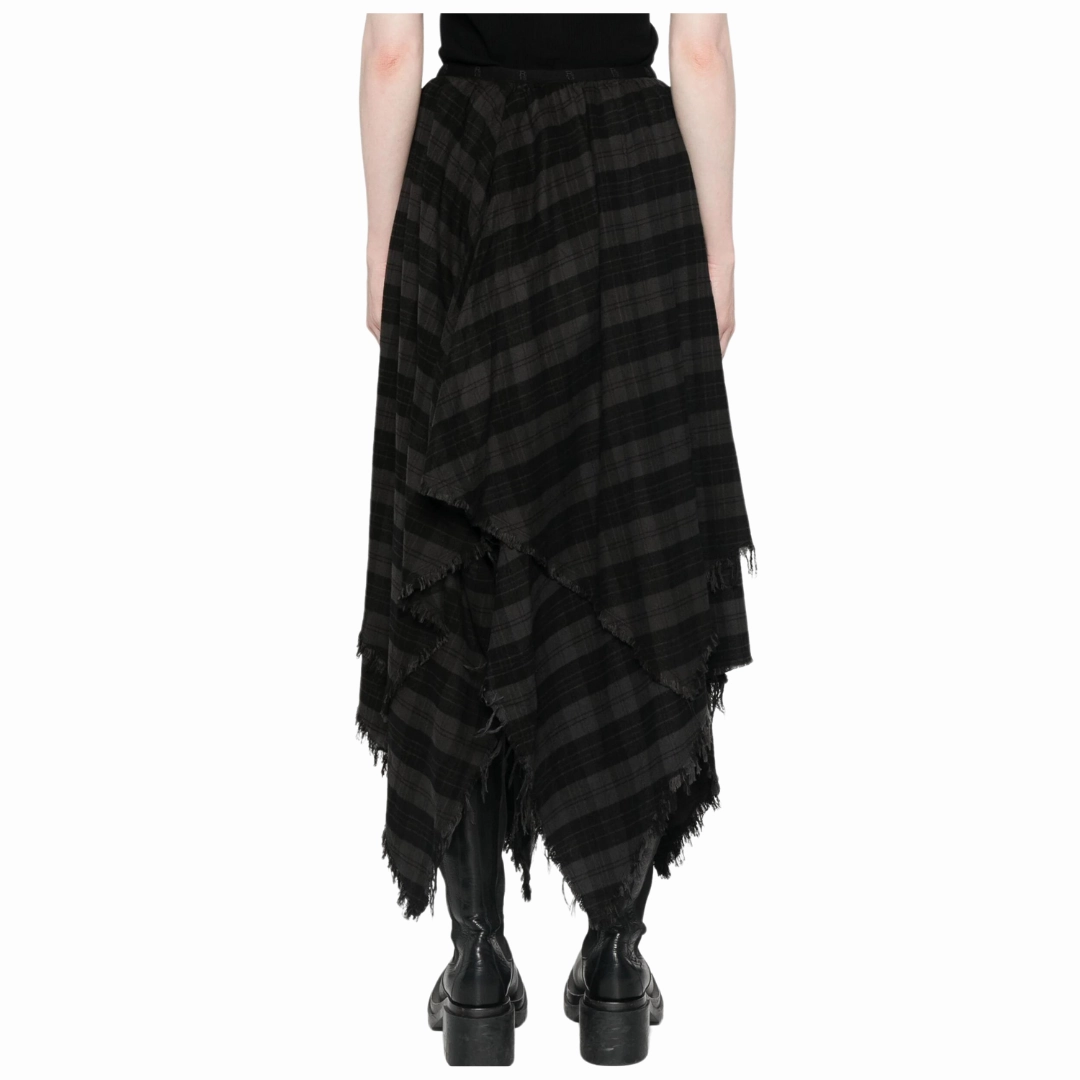 Handkerchief Skirt Simple Look