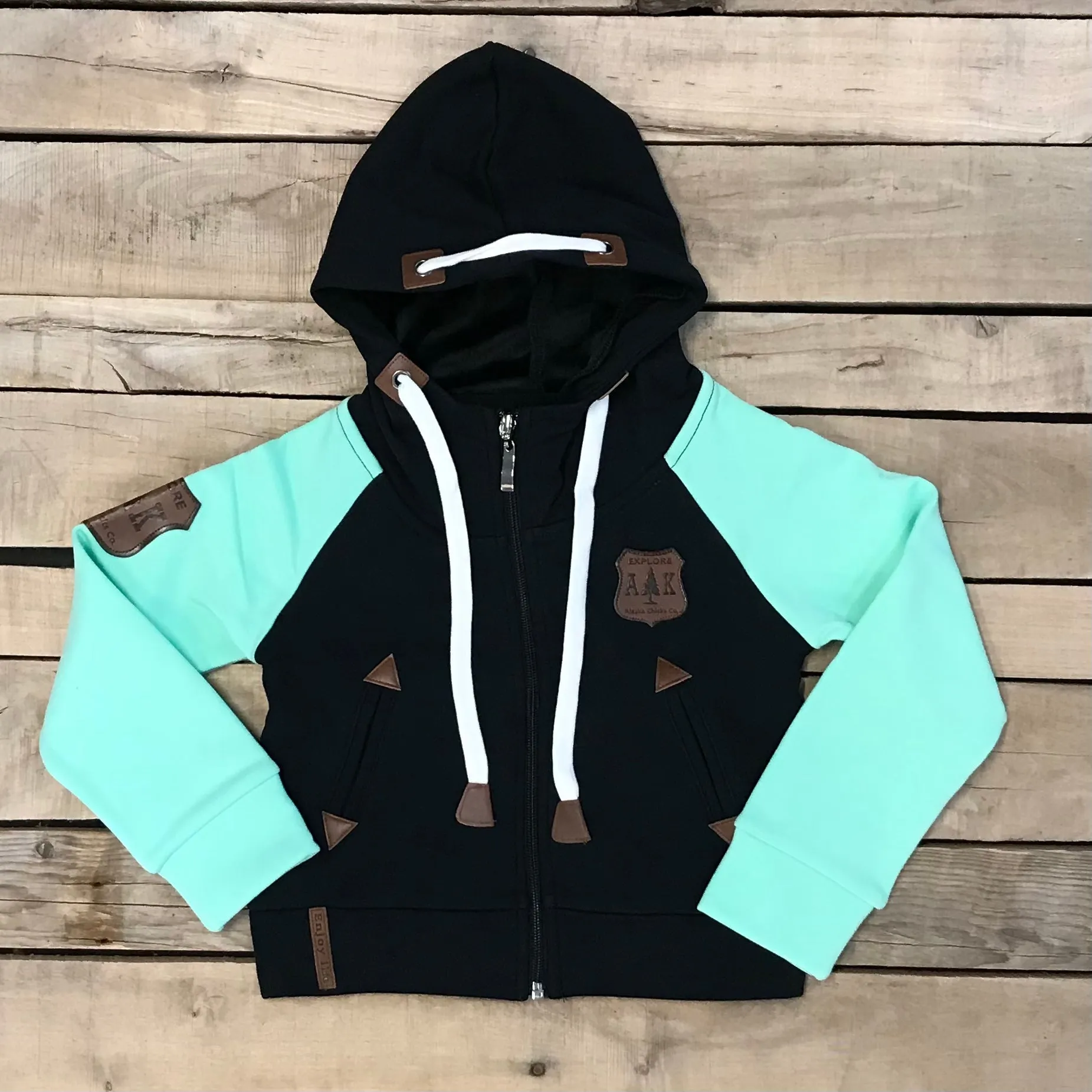 Wholesale: Girl's Sporty Zip