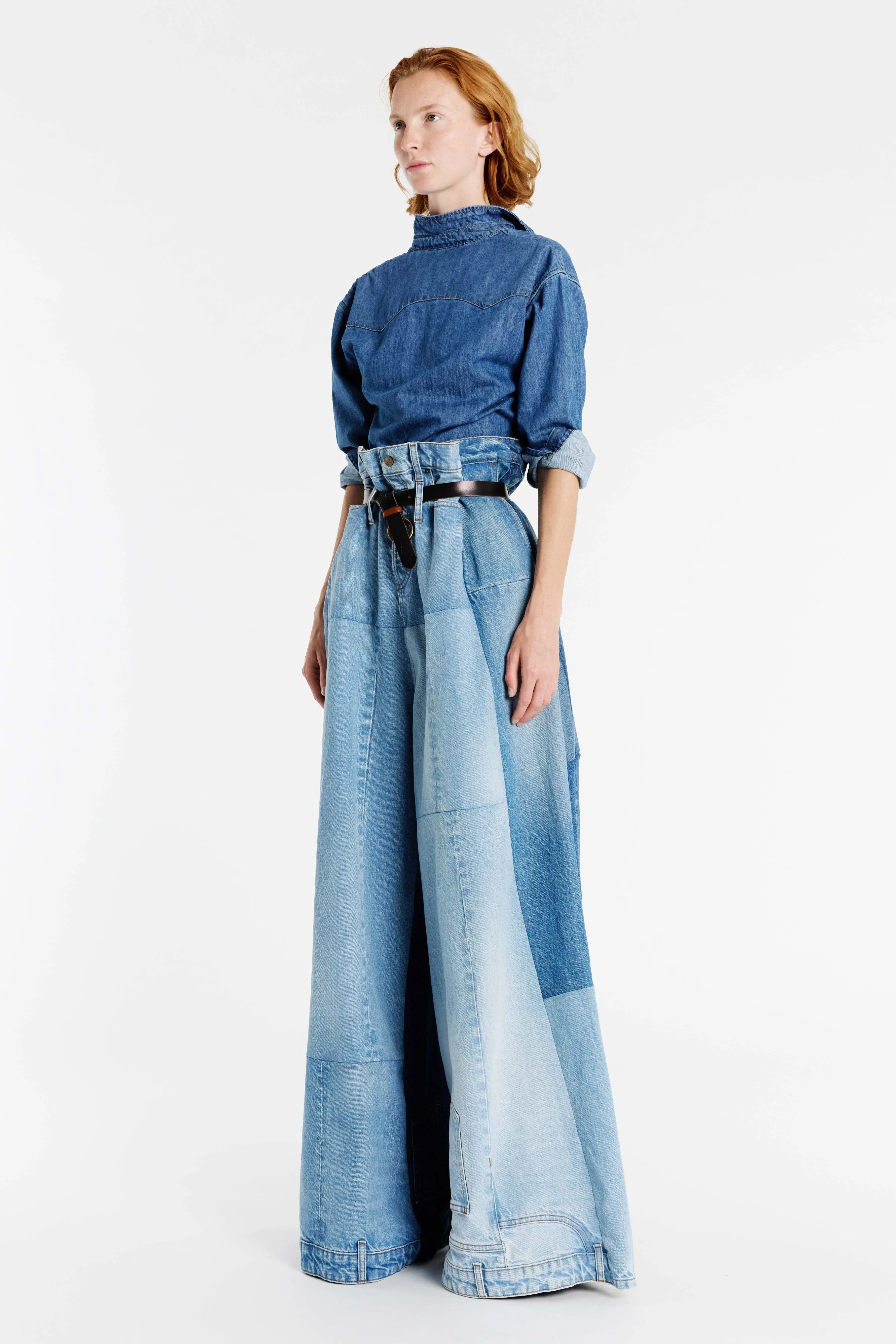 Sporty Fit Clean Finish Wide Leg Denim Pants Mid Blue Layered Style
