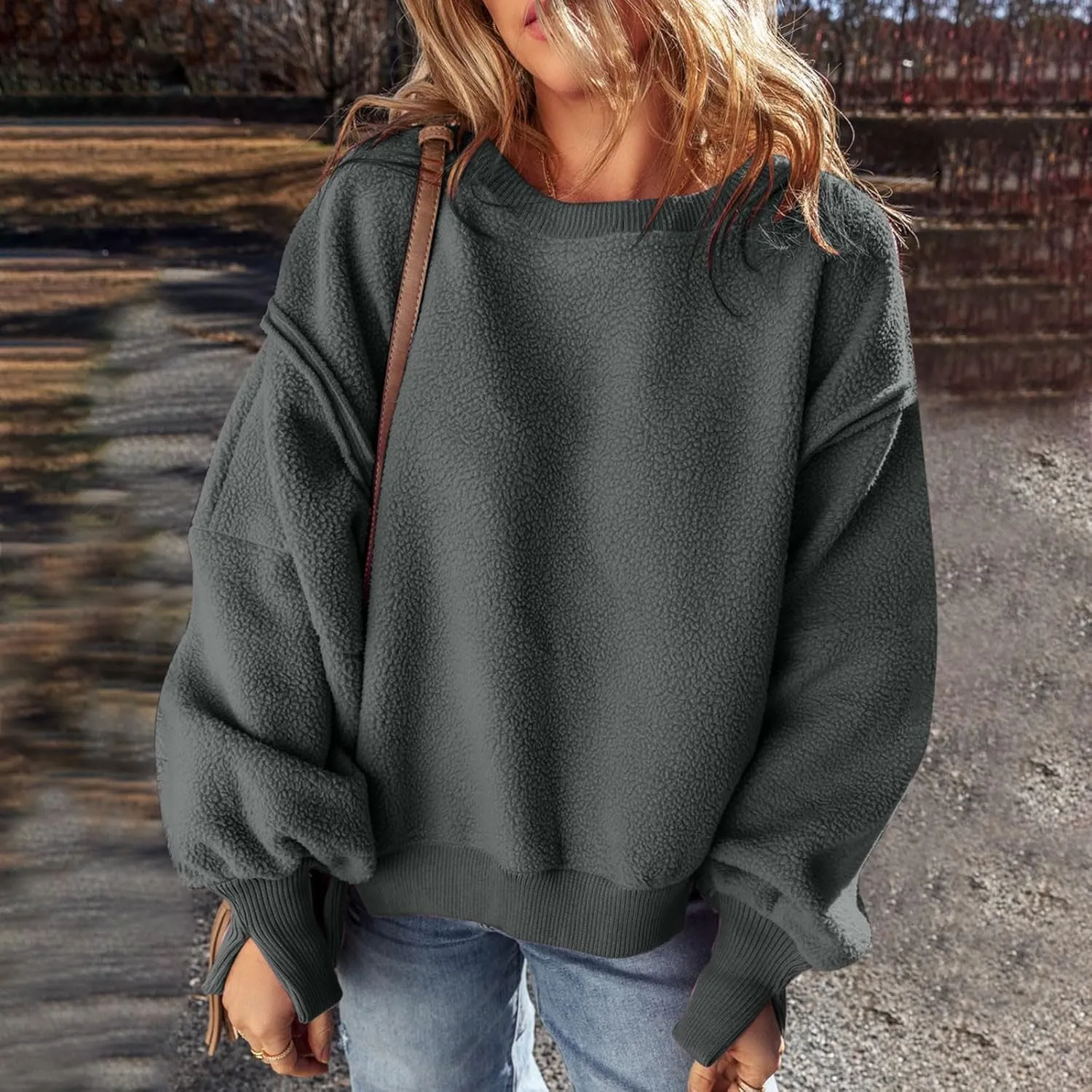 Womens Casual Crewneck Sweatshirt Fleece Long Sleeve Tops Oversized Pullover Winter Fashion Outfits Clothes 2024