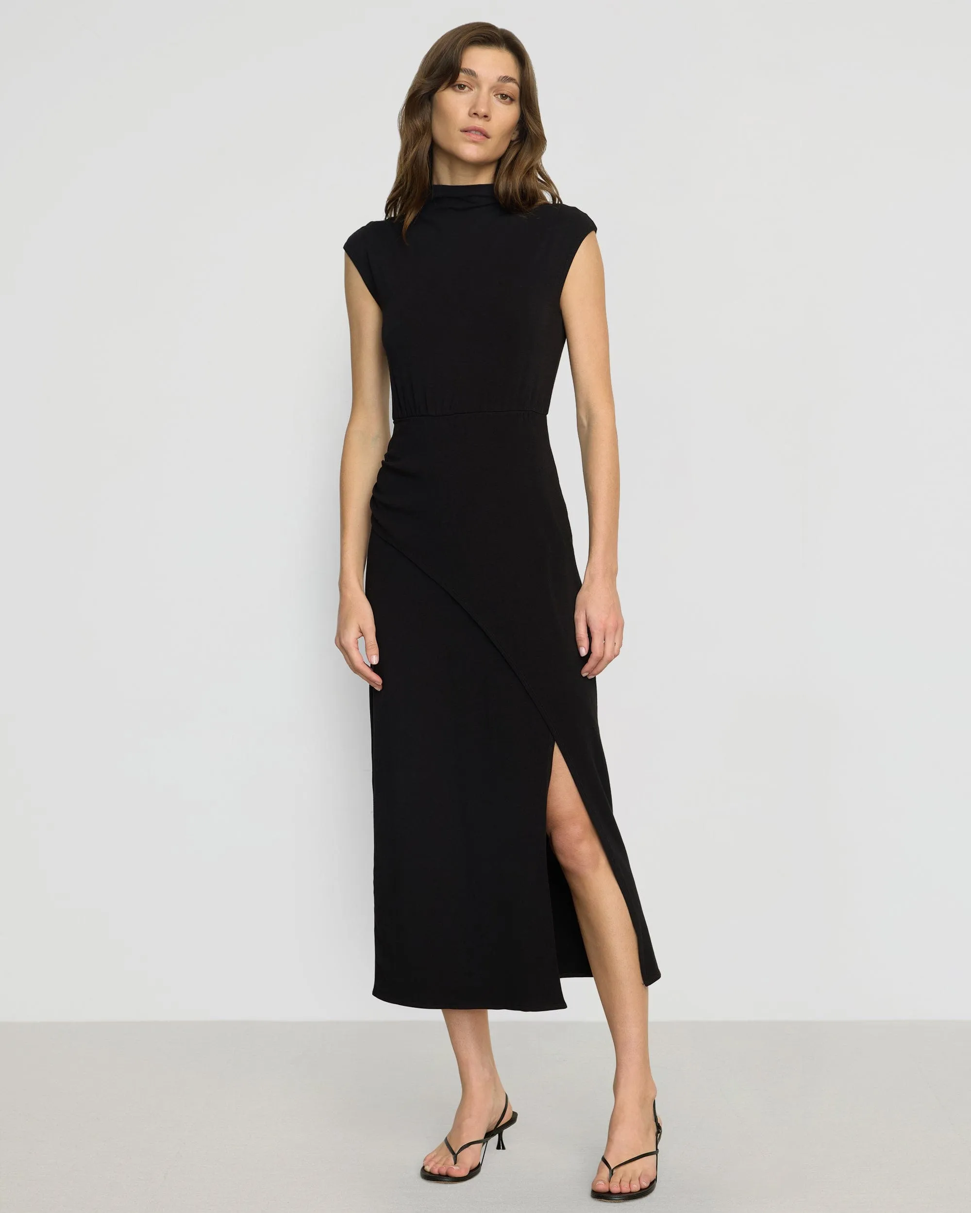 Flattering Waistband Fit Minimal Harmony Yimei Mock-Neck Side-Slit Dress